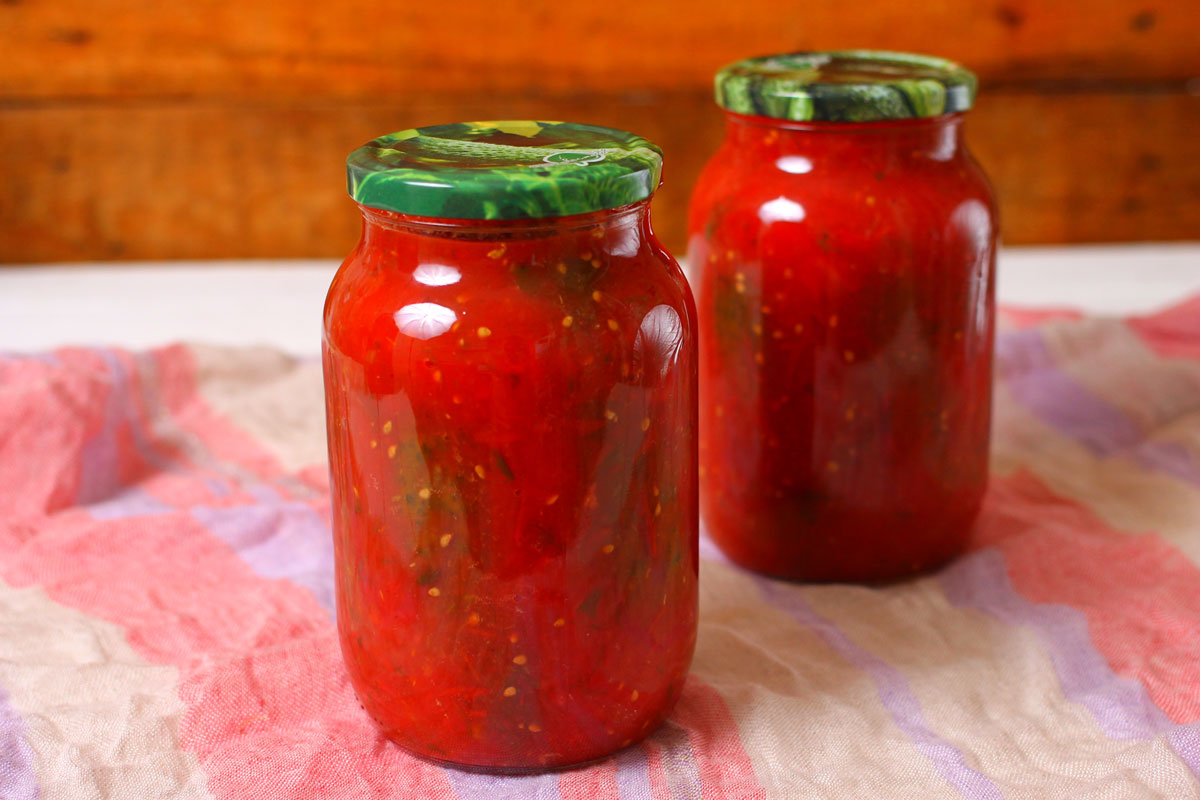 Огурцы в томатном соусе на зиму: рецепт с фото пошагово